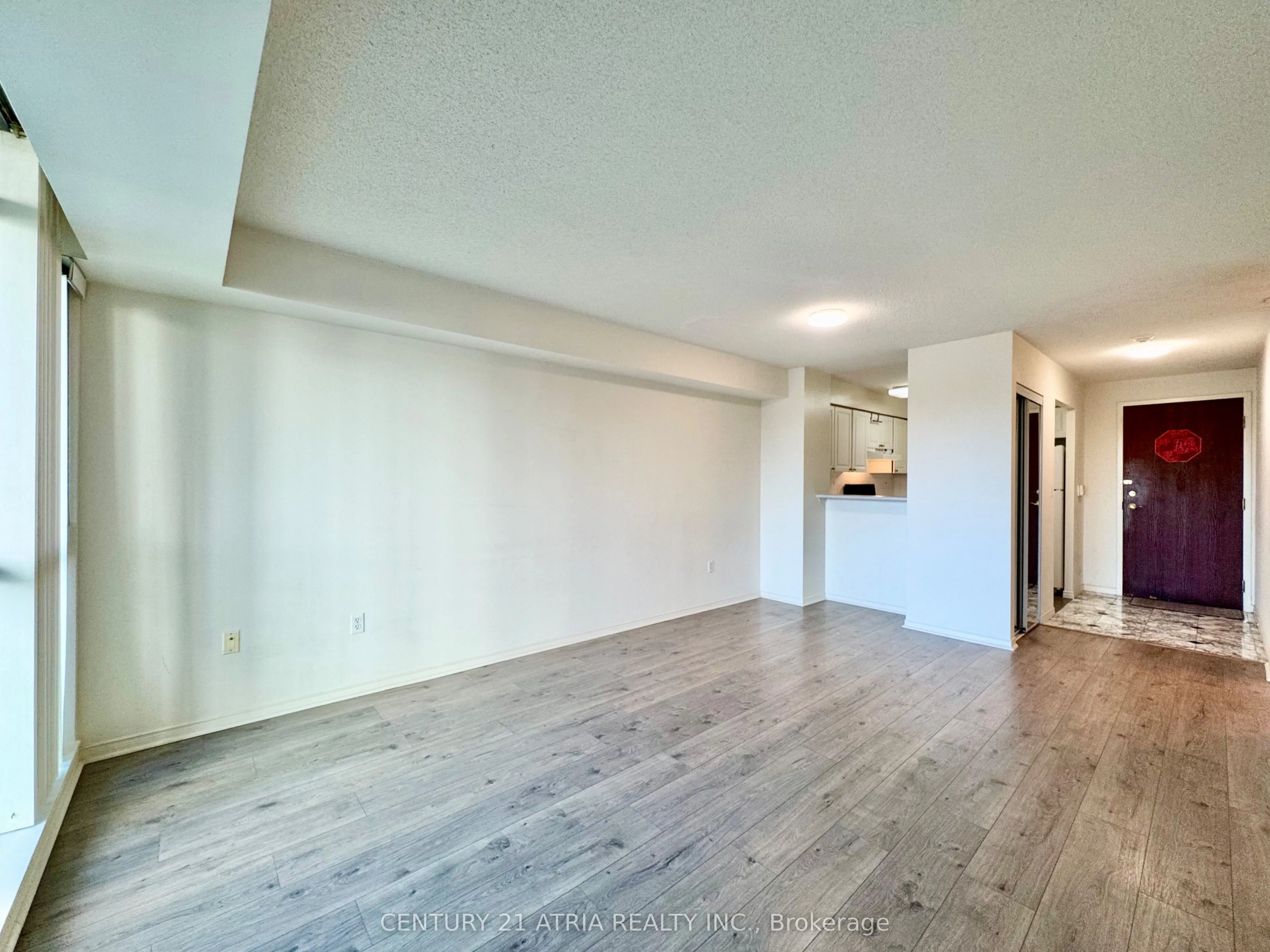 8 Pemberton Avenue, #410