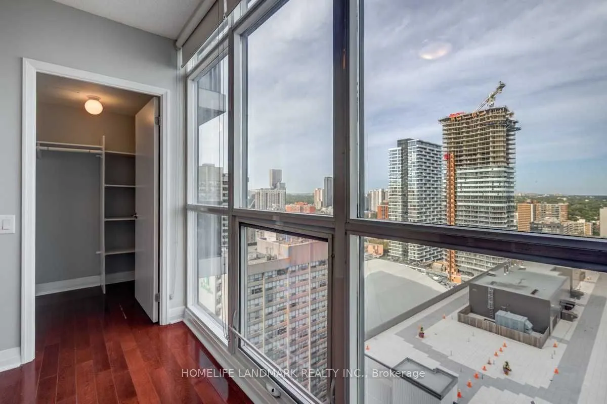 25 Carlton Street, #2902