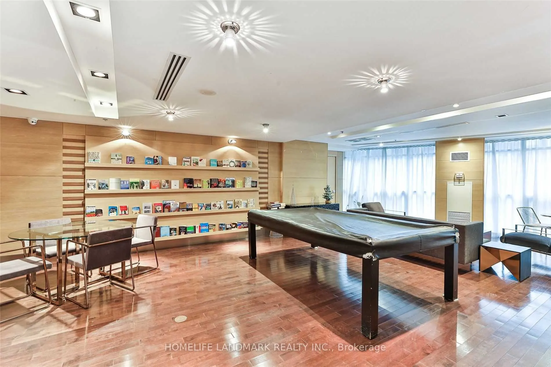 25 Carlton Street, #2902