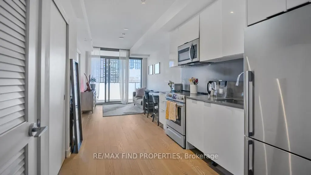25 Richmond Street E, #2201