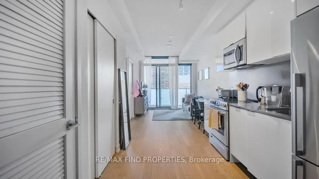 25 Richmond Street E, #2201