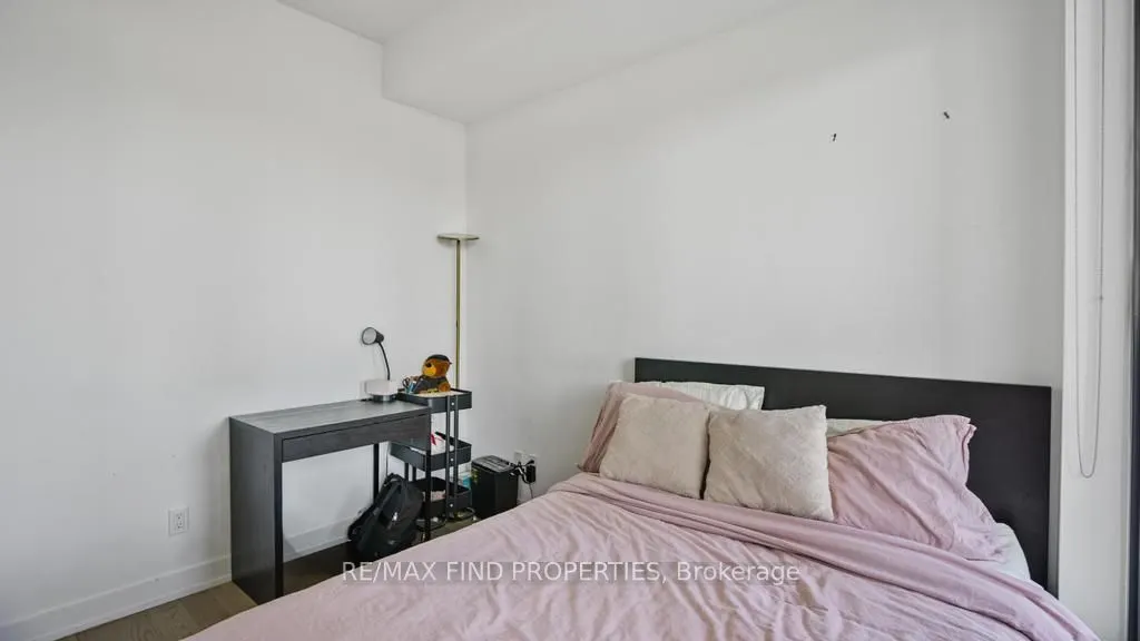 25 Richmond Street E, #2201