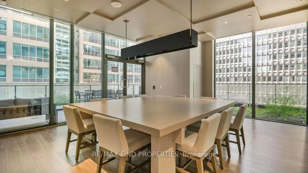 25 Richmond Street E, #2201