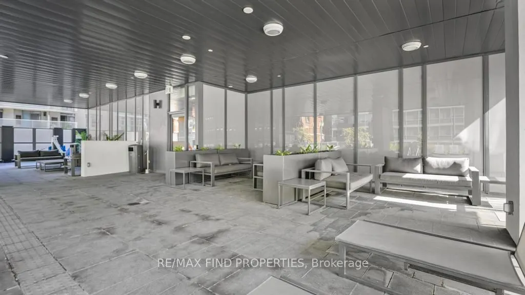 25 Richmond Street E, #2201