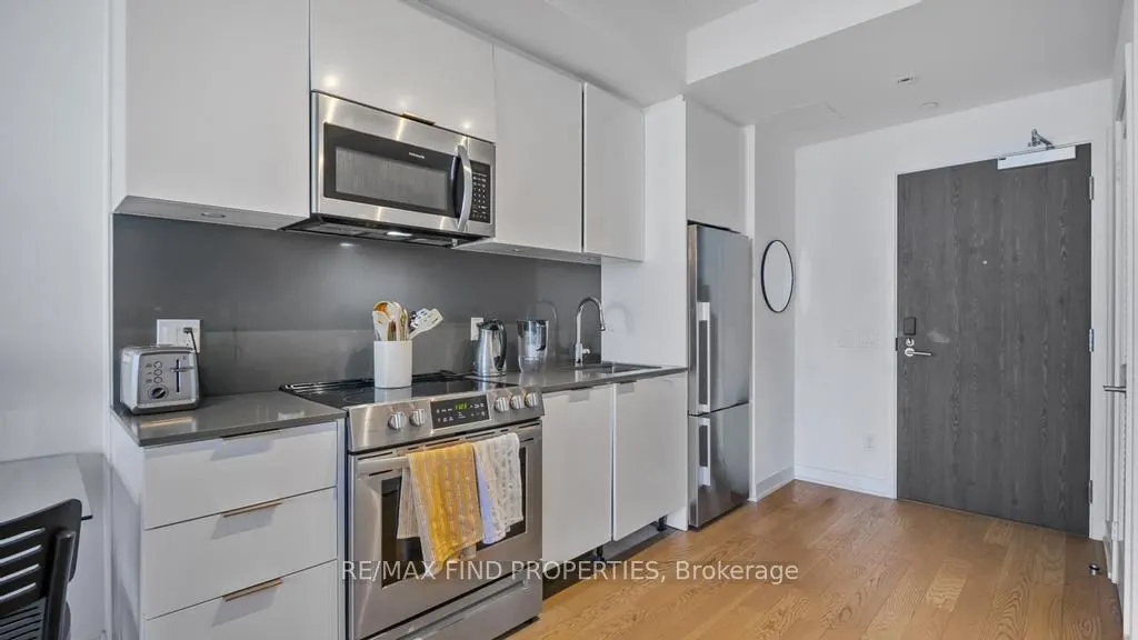 25 Richmond Street E, #2201