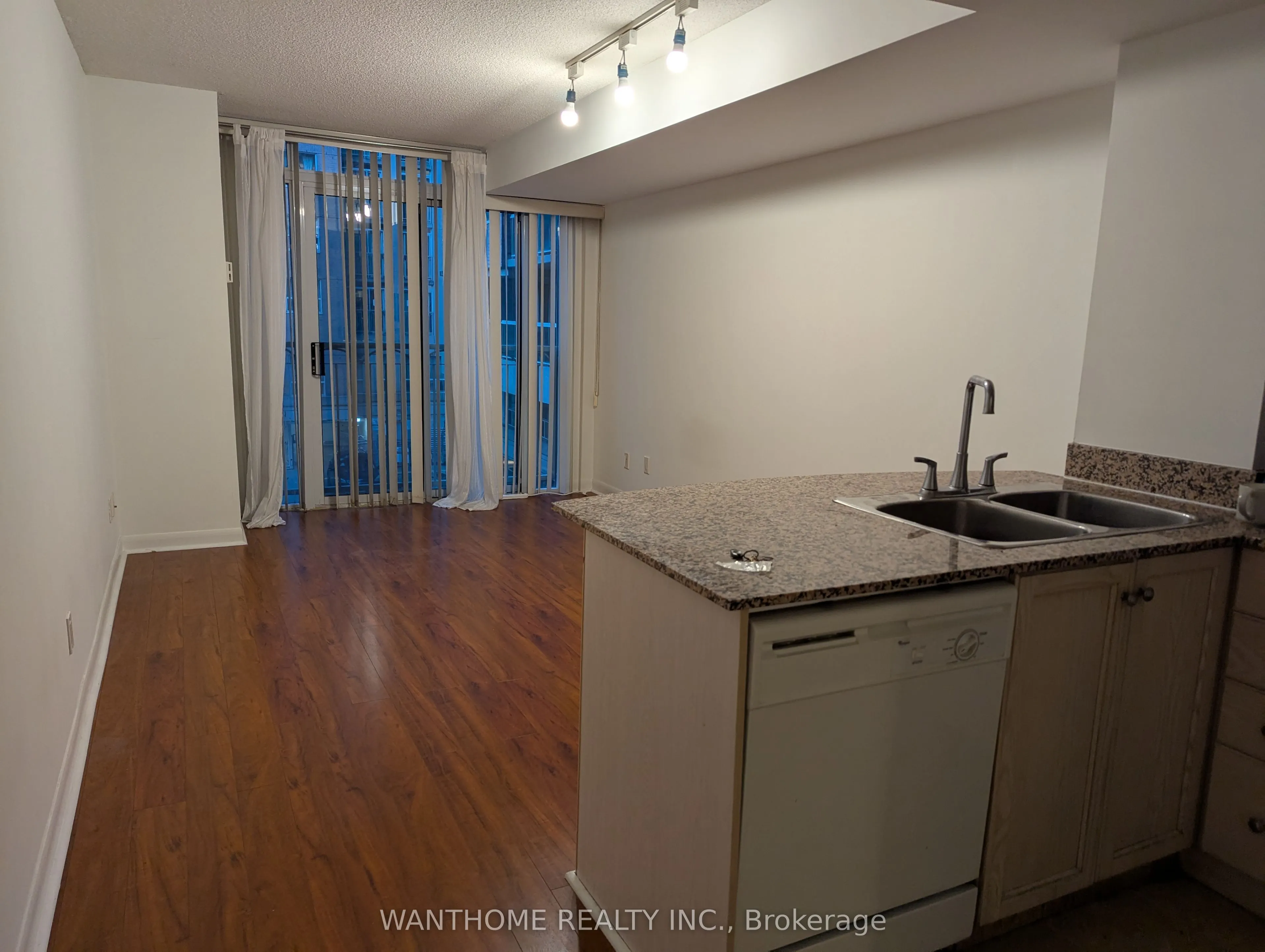 313 Richmond Street E, #350
