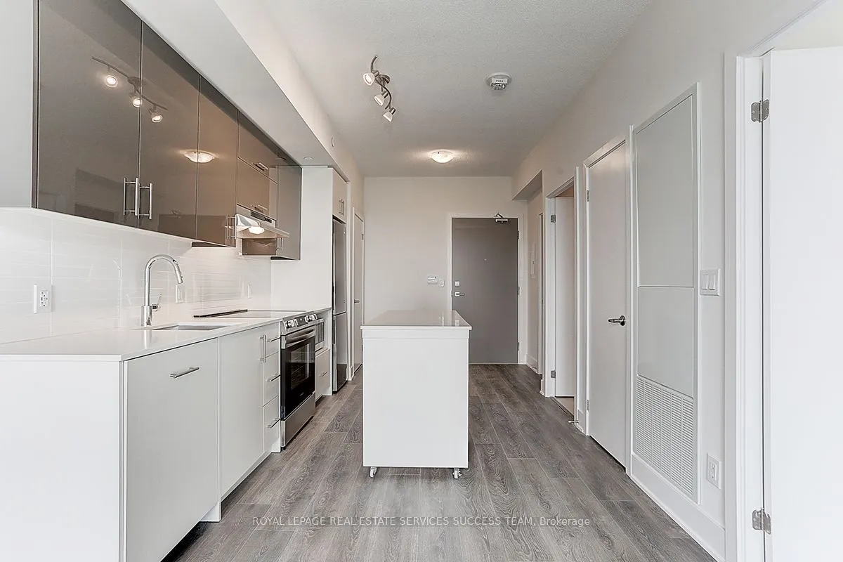 188 Fairview Mall Drive, #1710