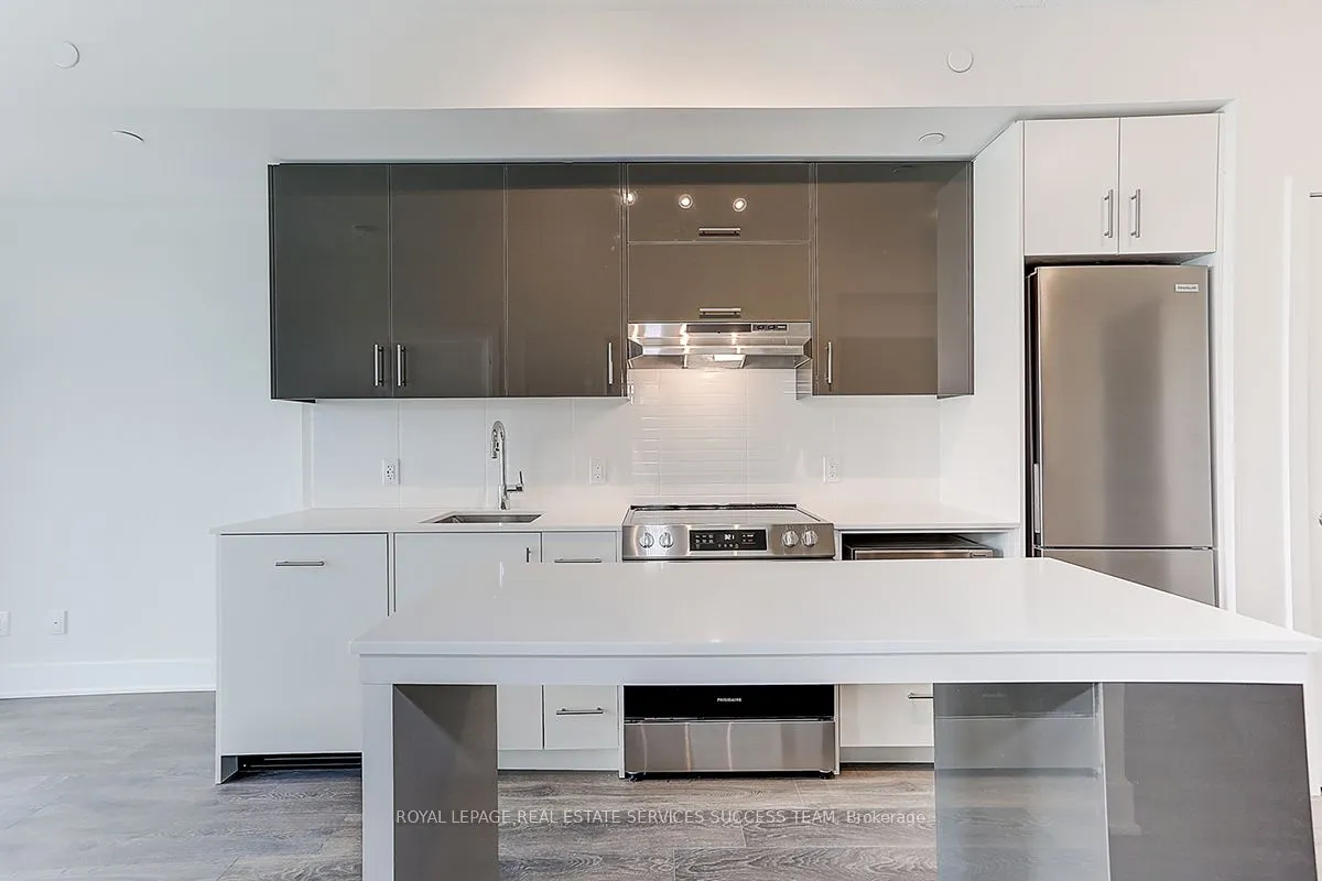188 Fairview Mall Drive, #1710