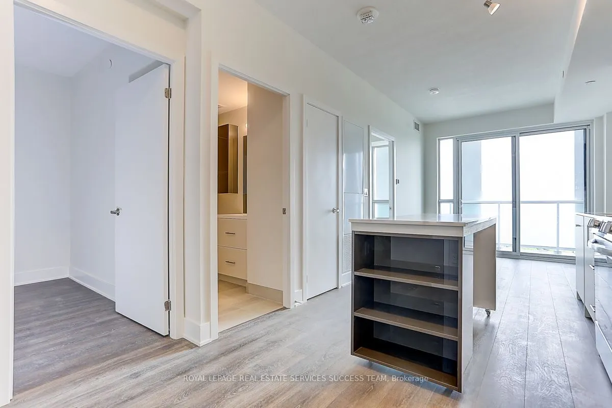 188 Fairview Mall Drive, #1710