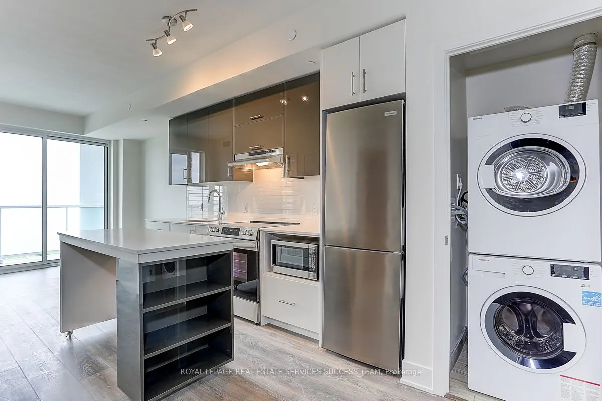 188 Fairview Mall Drive, #1710