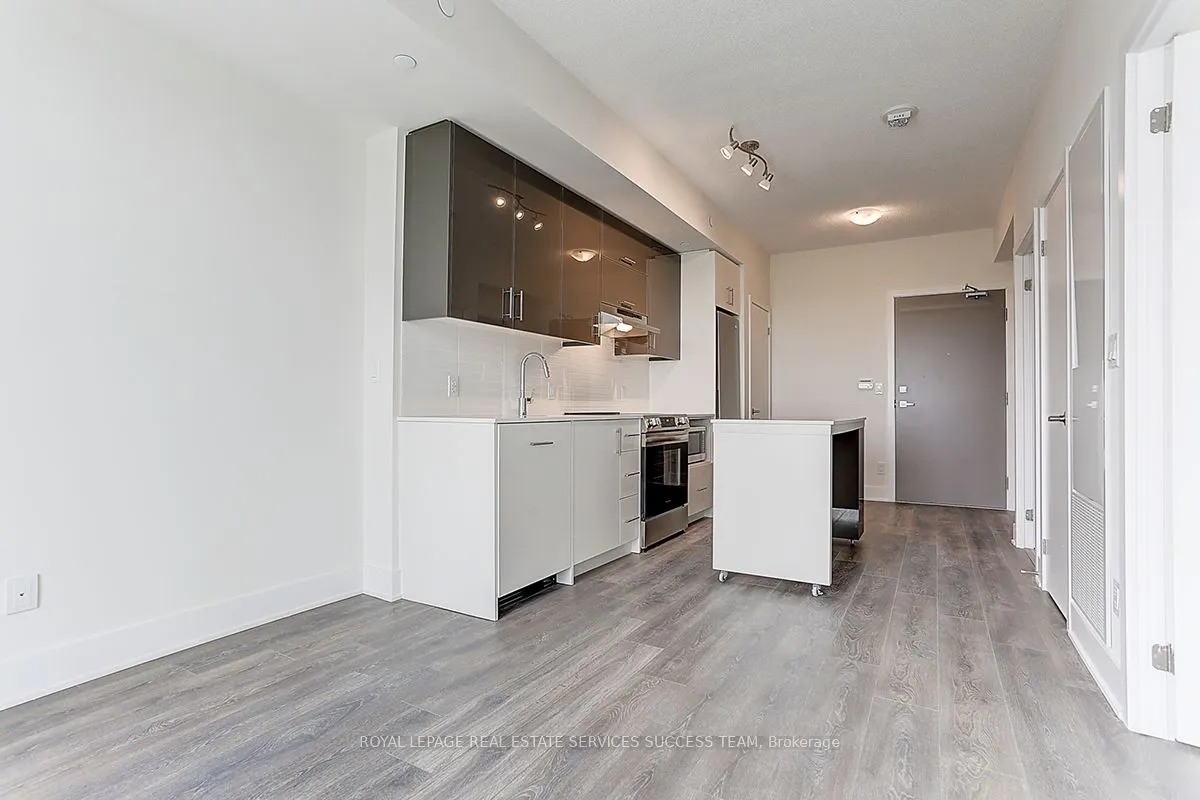 188 Fairview Mall Drive, #1710