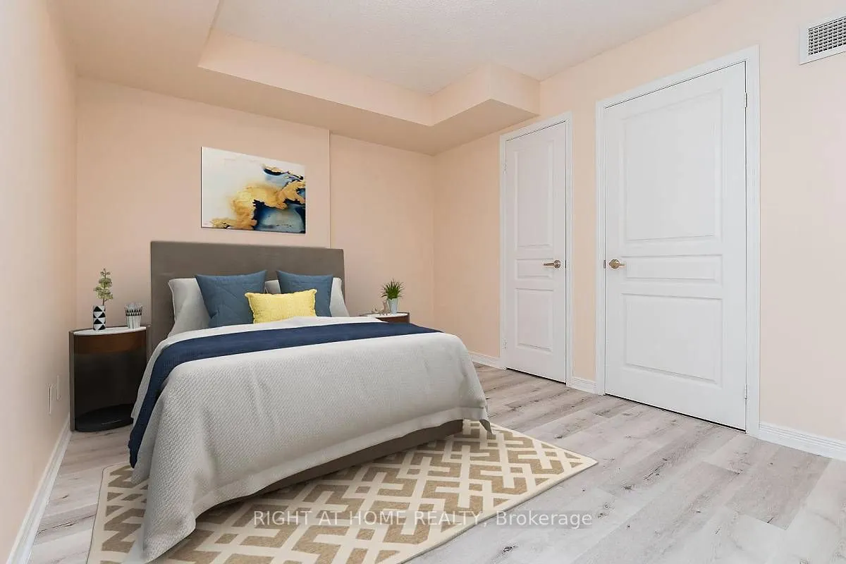 352 Front Street W, #512