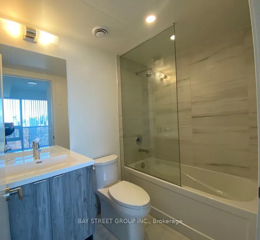 138 Downes Street, #4202