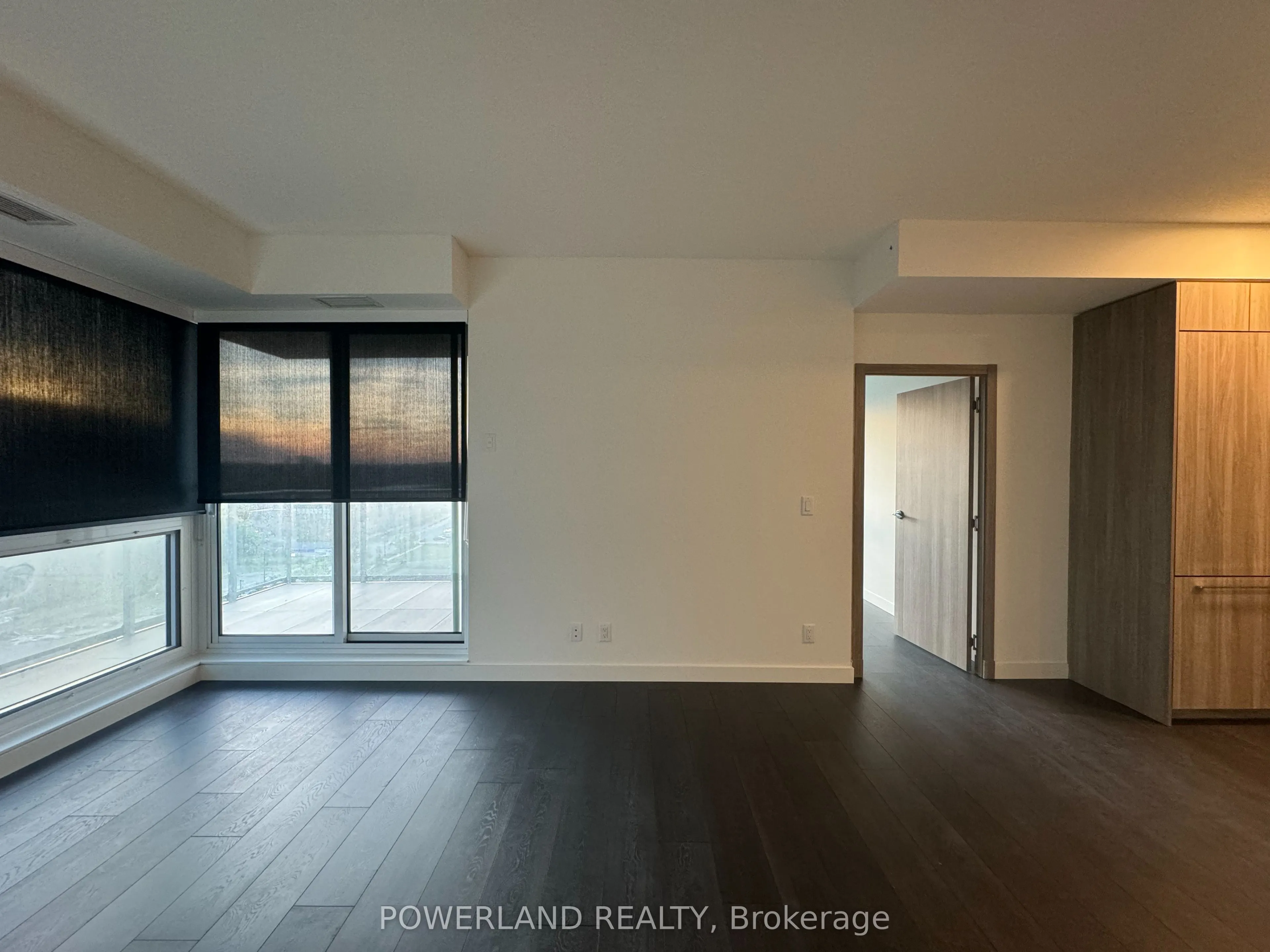 27 Mcmahon Drive, #1109
