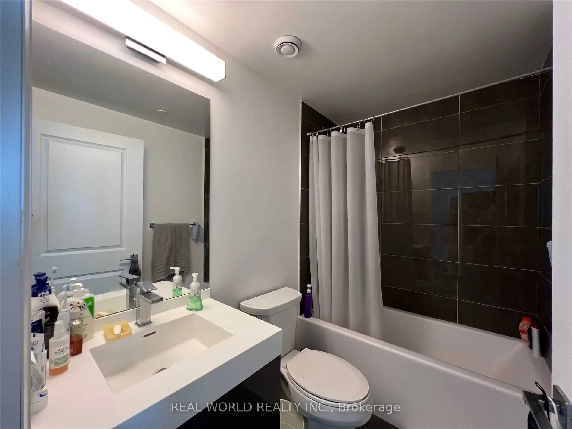 251 Jarvis Street, #4814