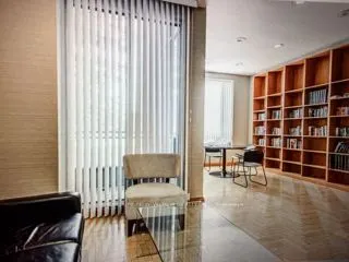 256 Doris Avenue, #609