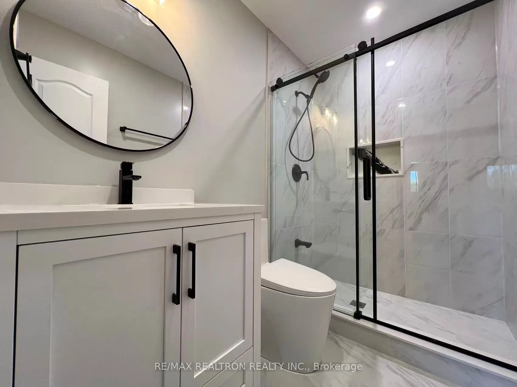 329 Cherokee Boulevard, #Upper