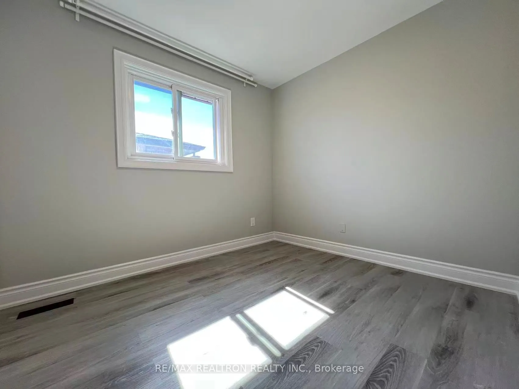 329 Cherokee Boulevard, #Upper