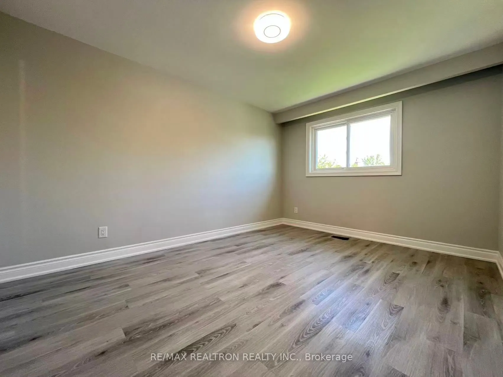 329 Cherokee Boulevard, #Upper