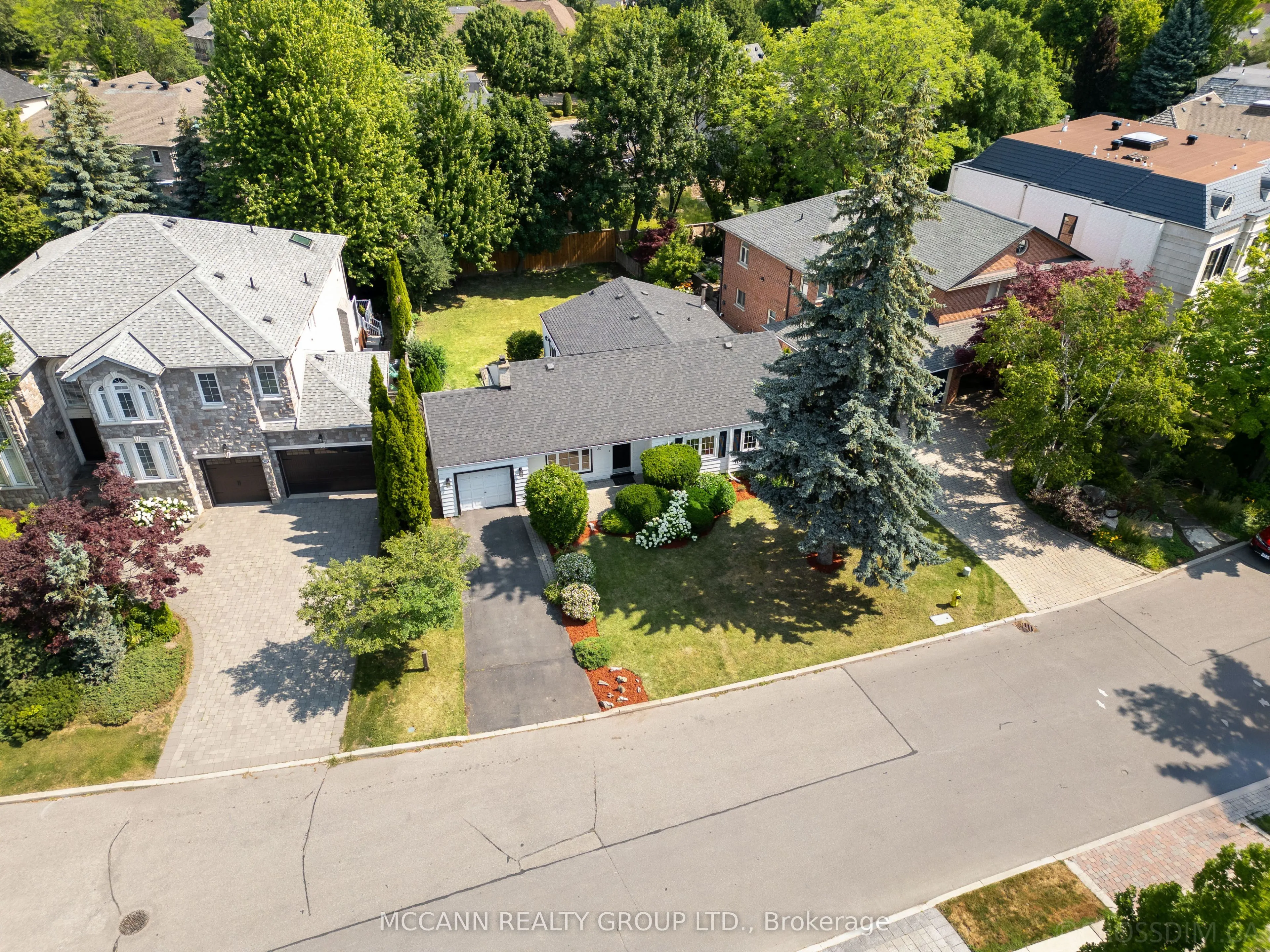 102 Yorkminster Road