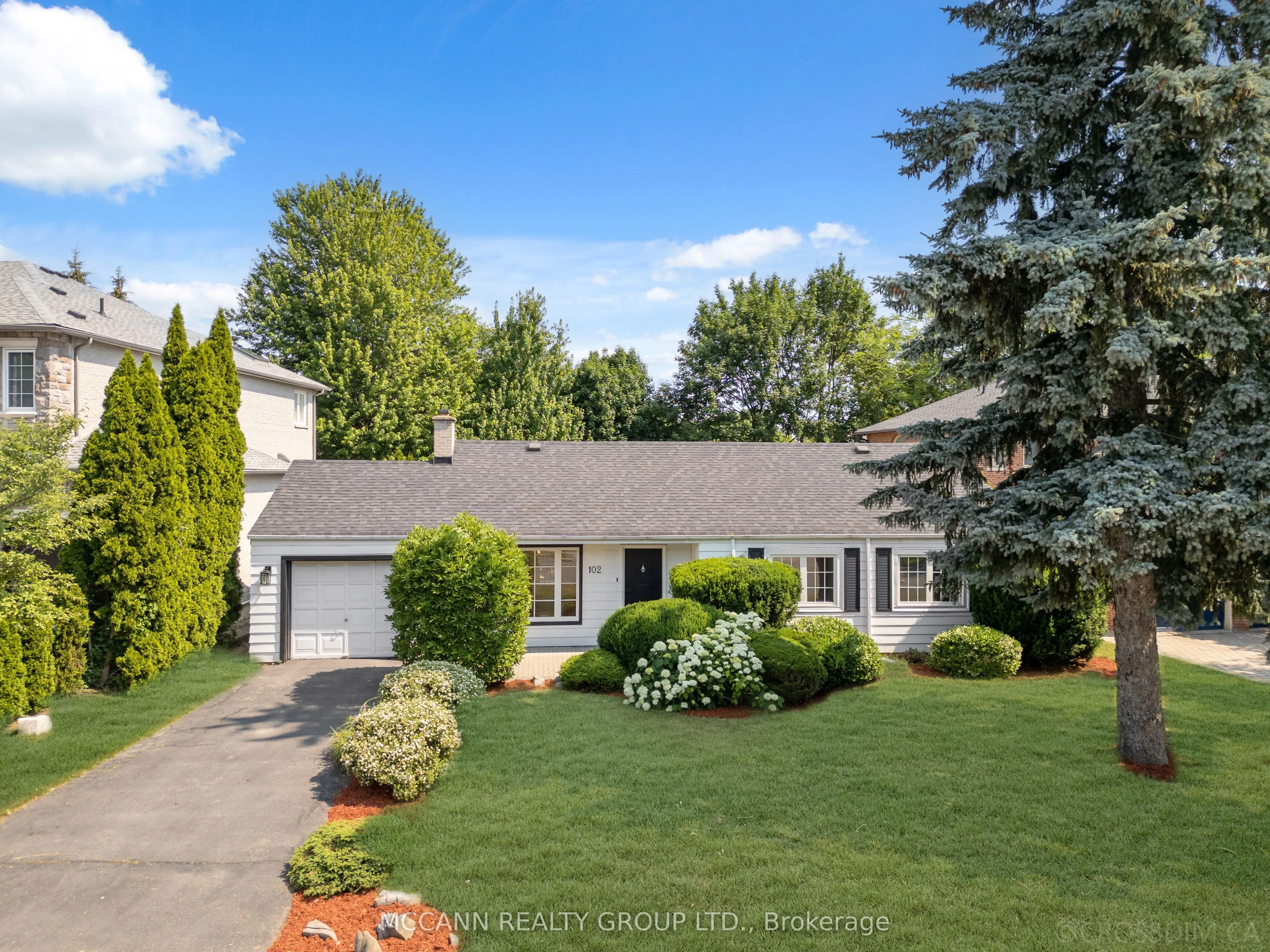 102 Yorkminster Road