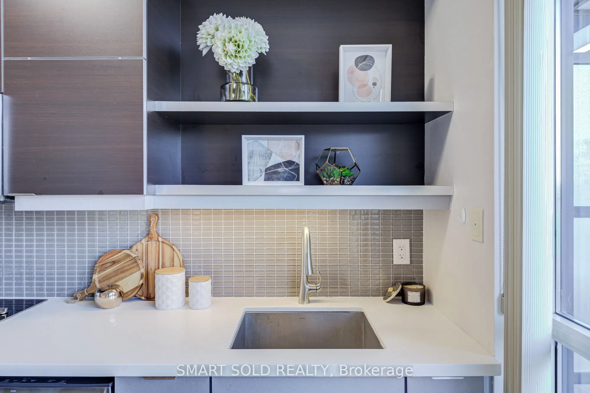399 Spring Garden Avenue E, #624