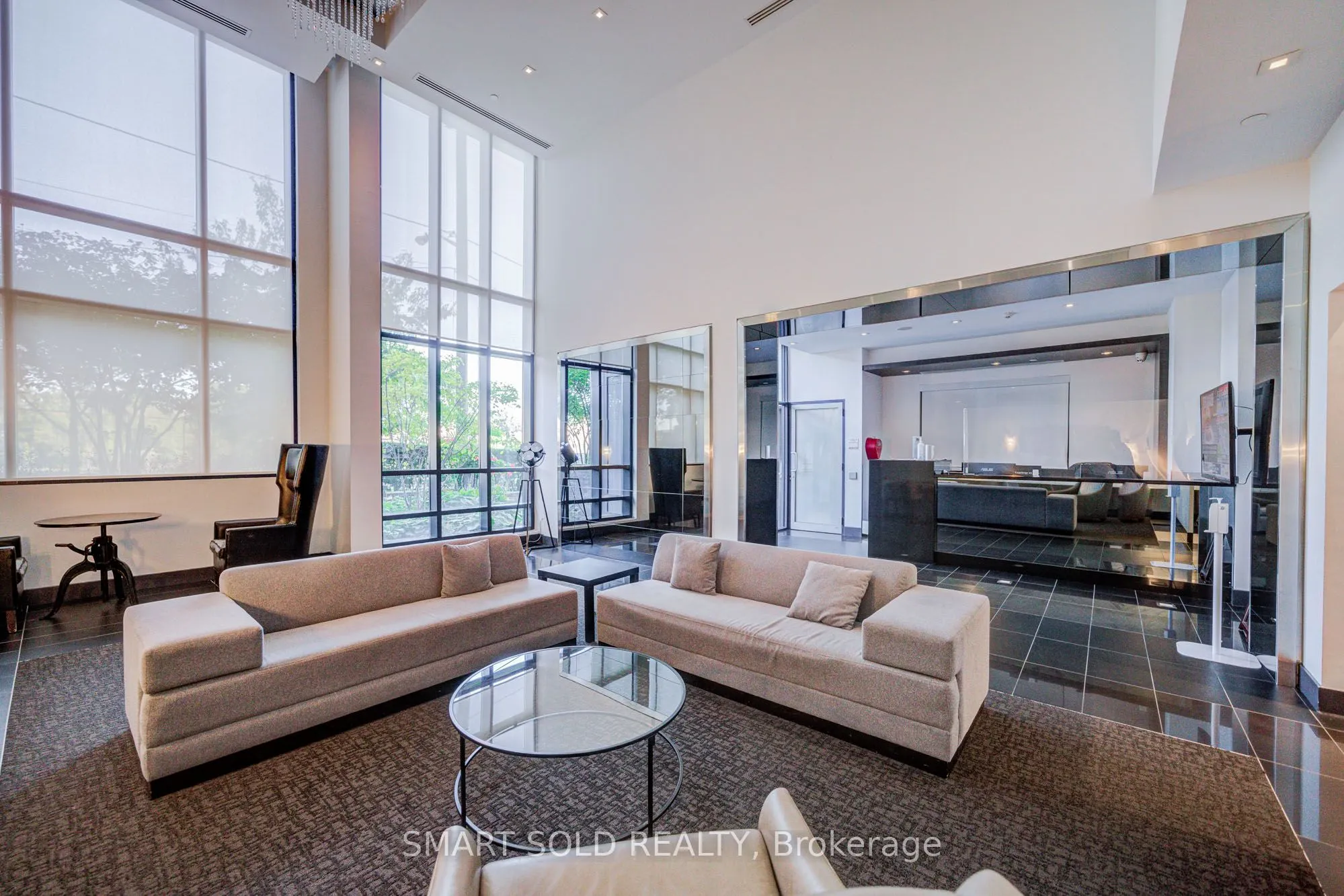 399 Spring Garden Avenue E, #624