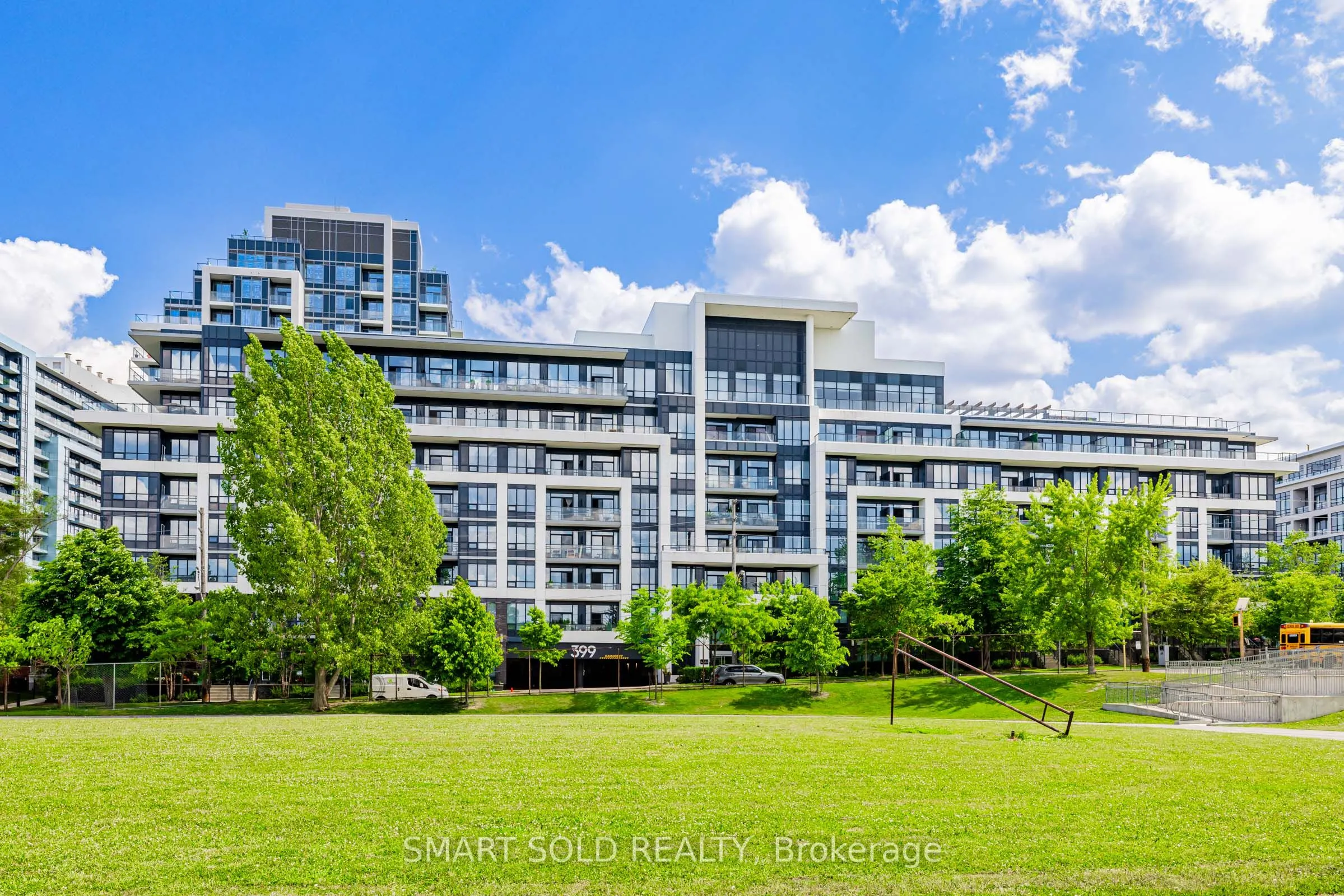 399 Spring Garden Avenue E, #624