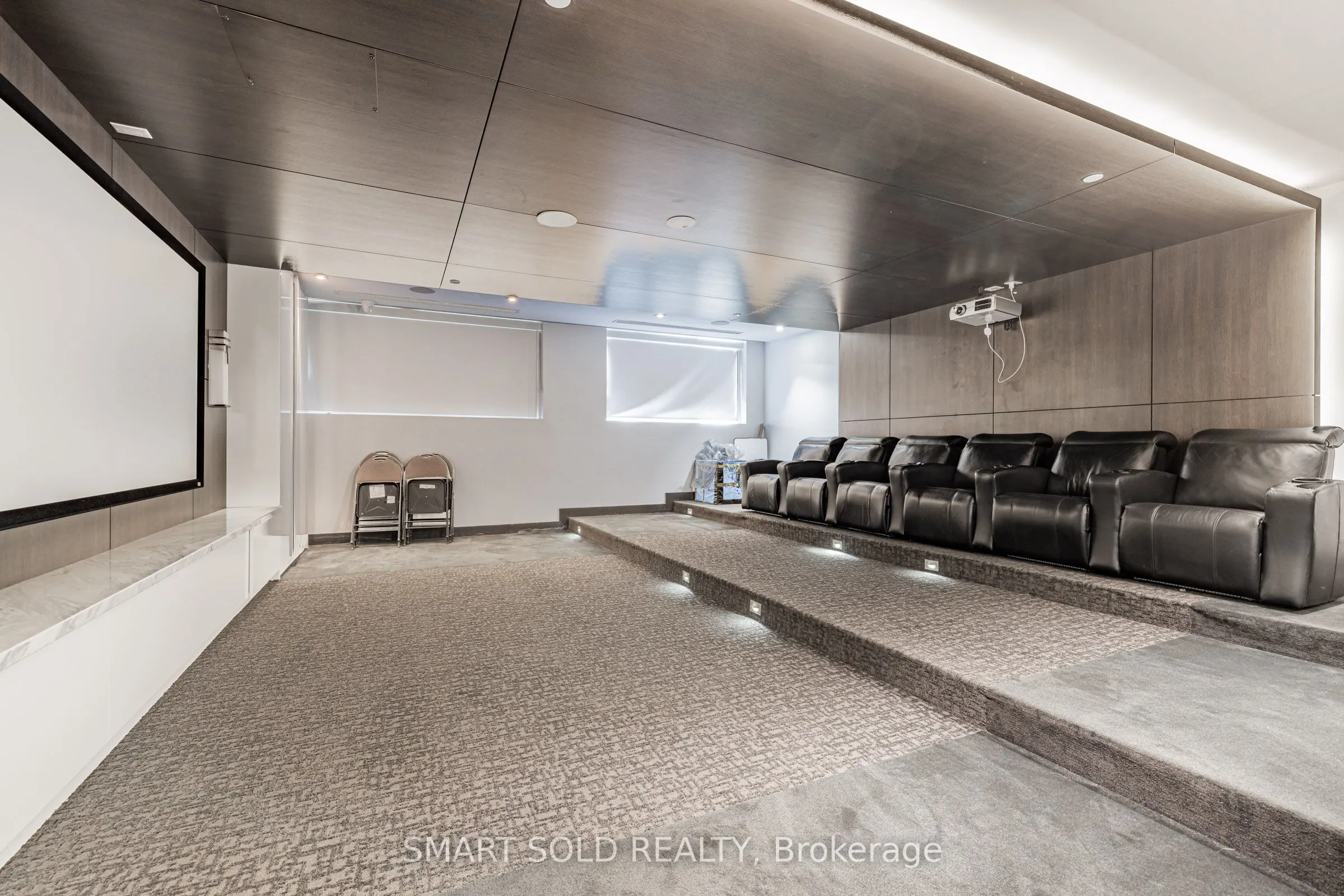 399 Spring Garden Avenue E, #624