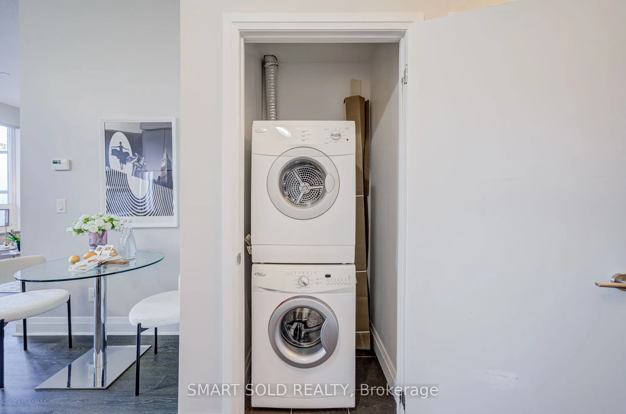 399 Spring Garden Avenue E, #624