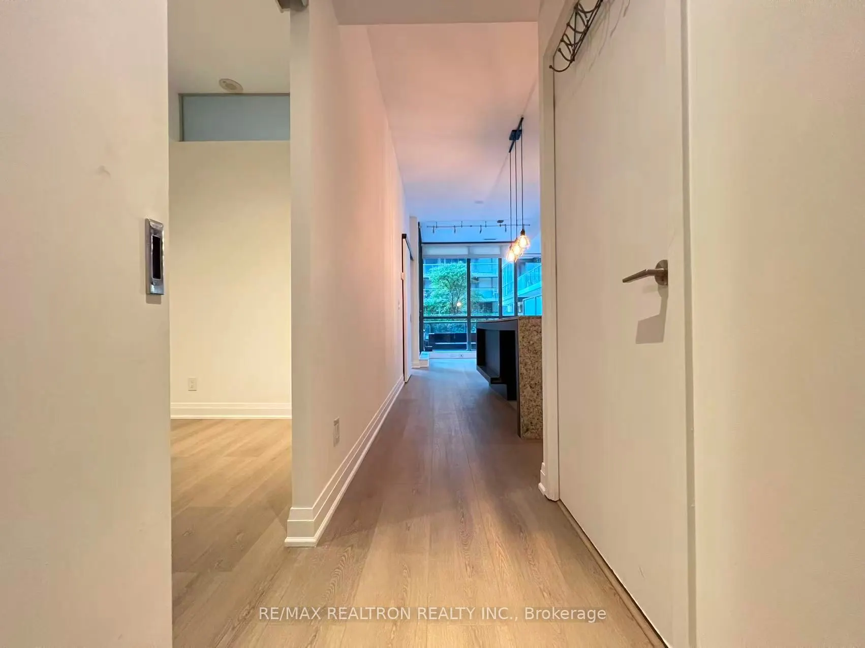 8 Charlotte Street, #214