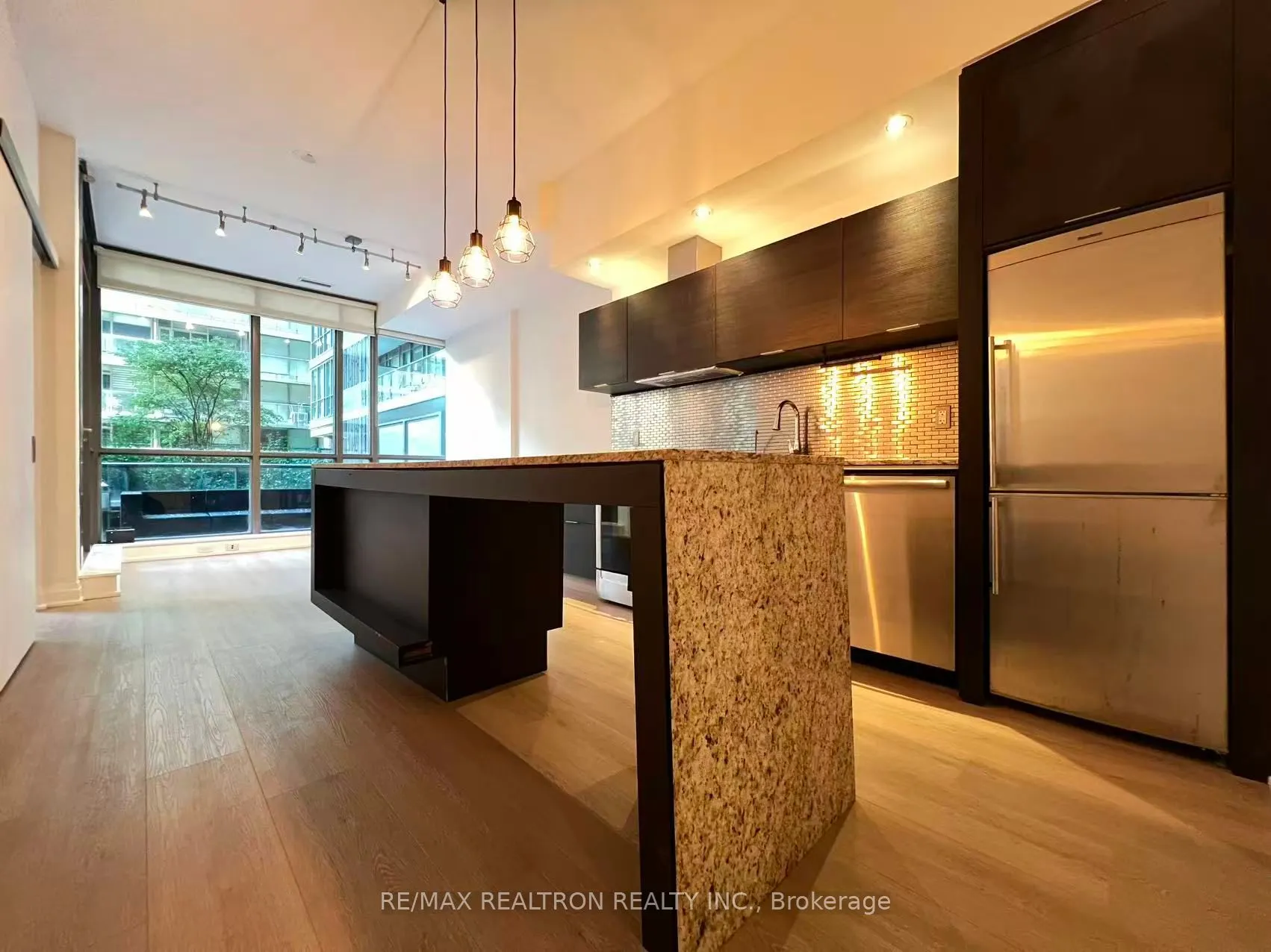 8 Charlotte Street, #214