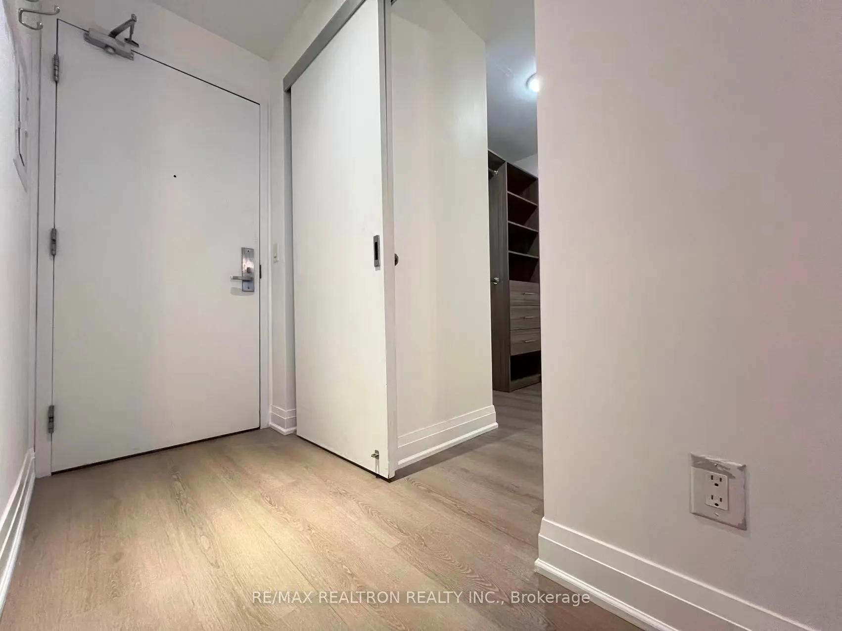 8 Charlotte Street, #214