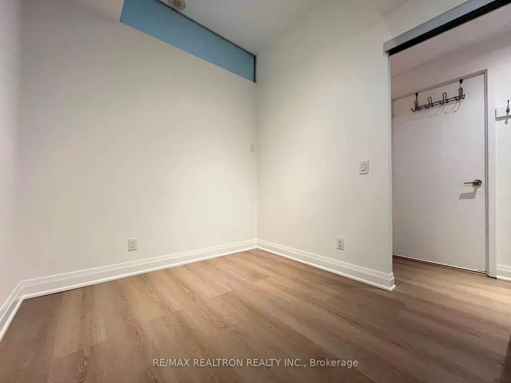 8 Charlotte Street, #214