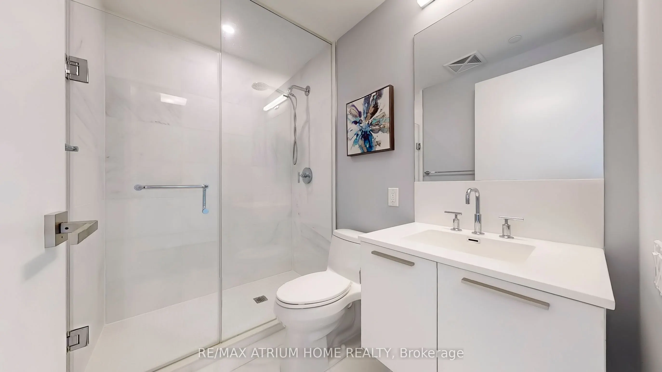 1 Gloucester Street, #715