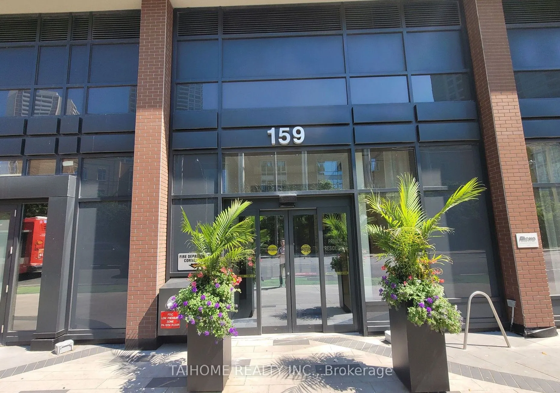 159 Wellesley Street E, #1509