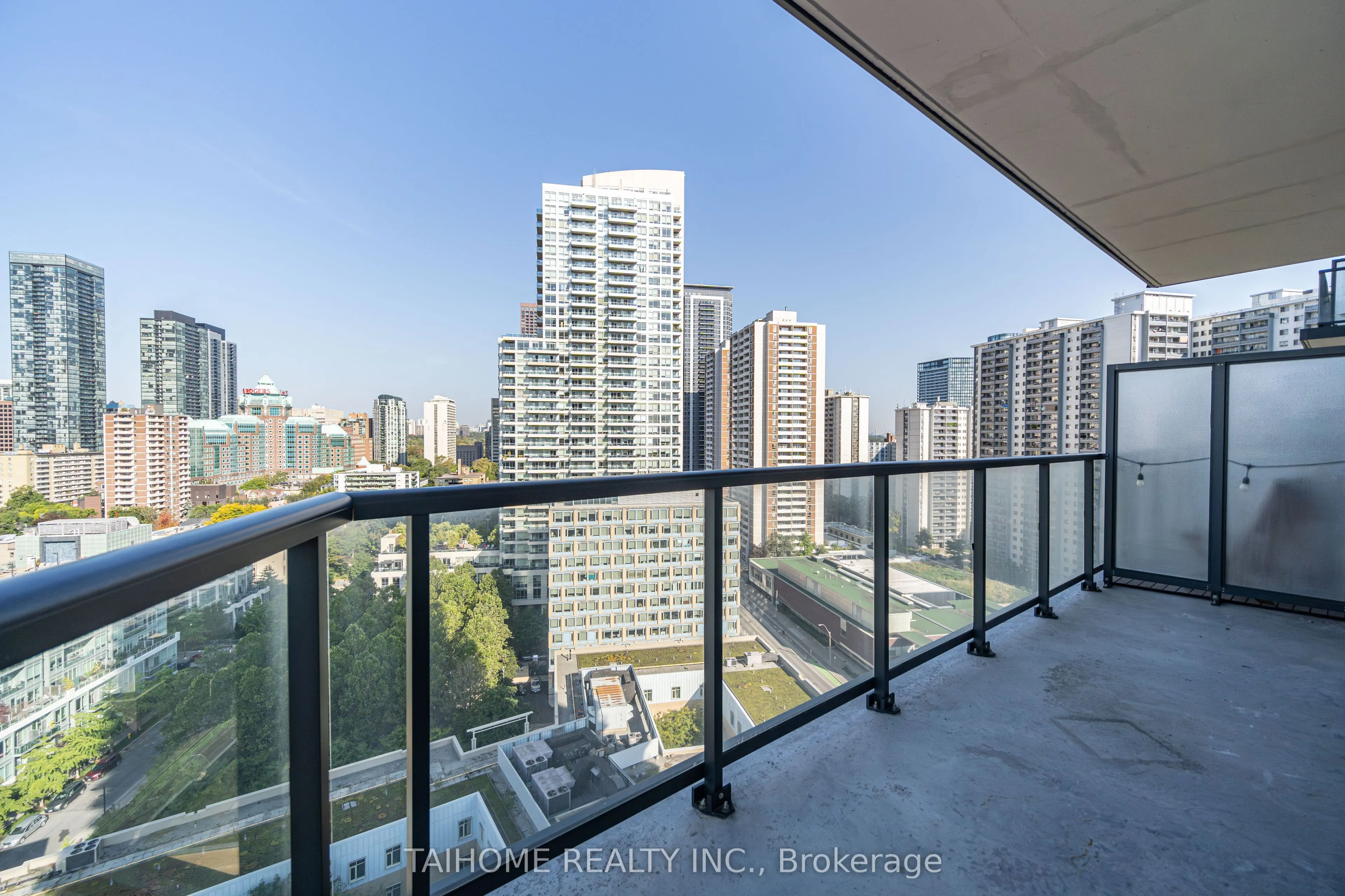 159 Wellesley Street E, #1509