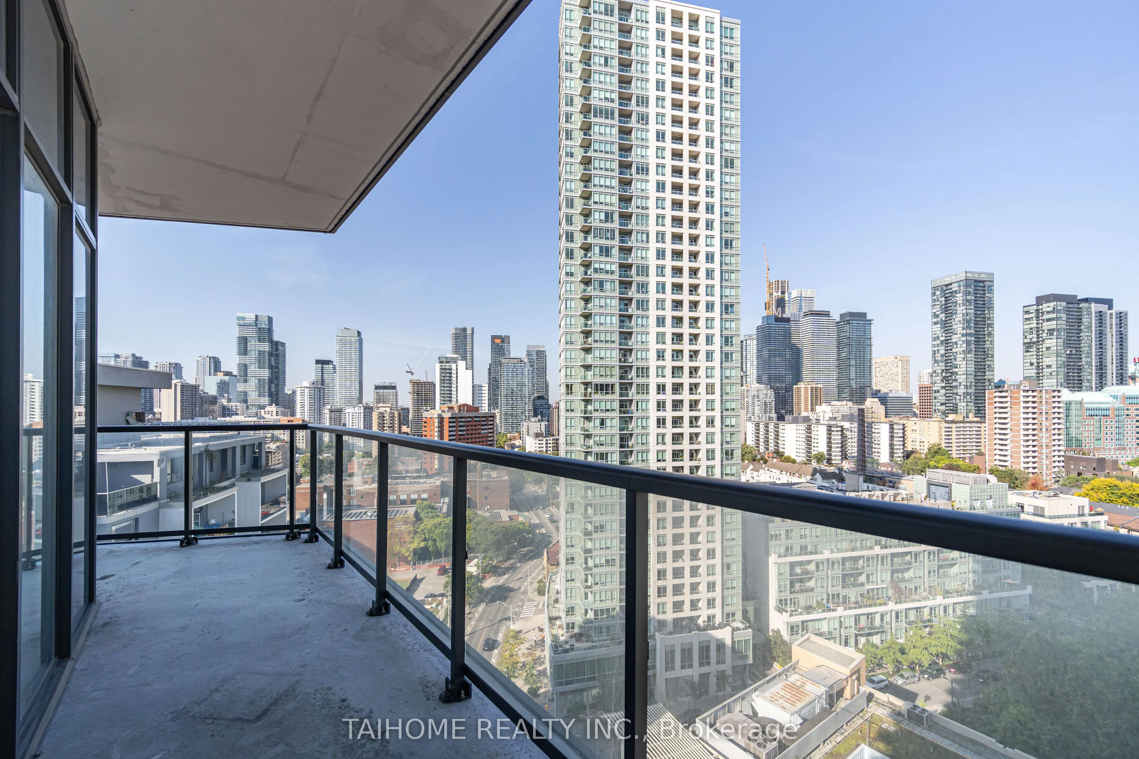 159 Wellesley Street E, #1509