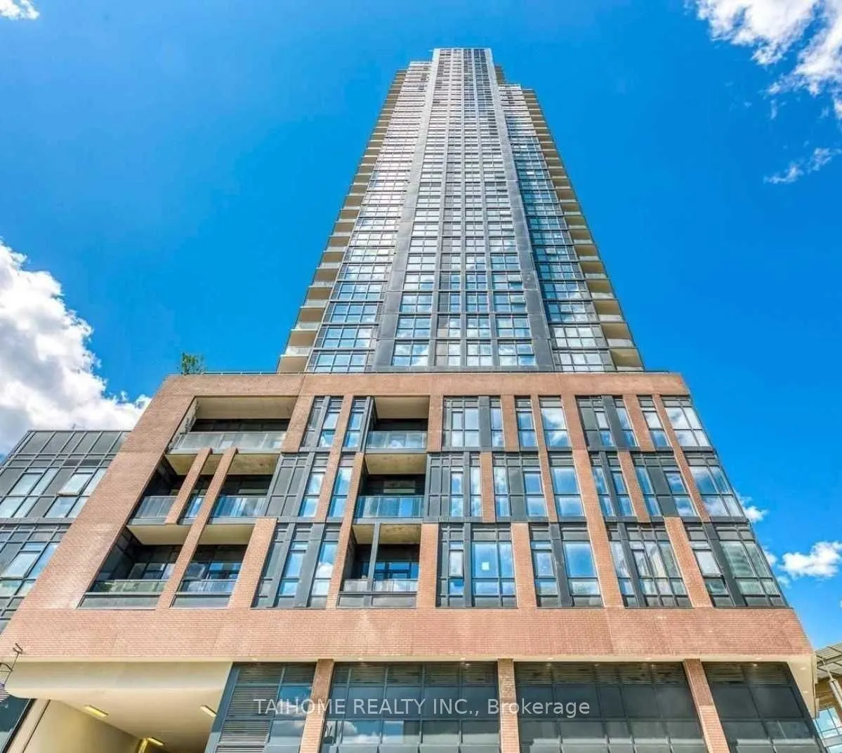 159 Wellesley Street E, #1509