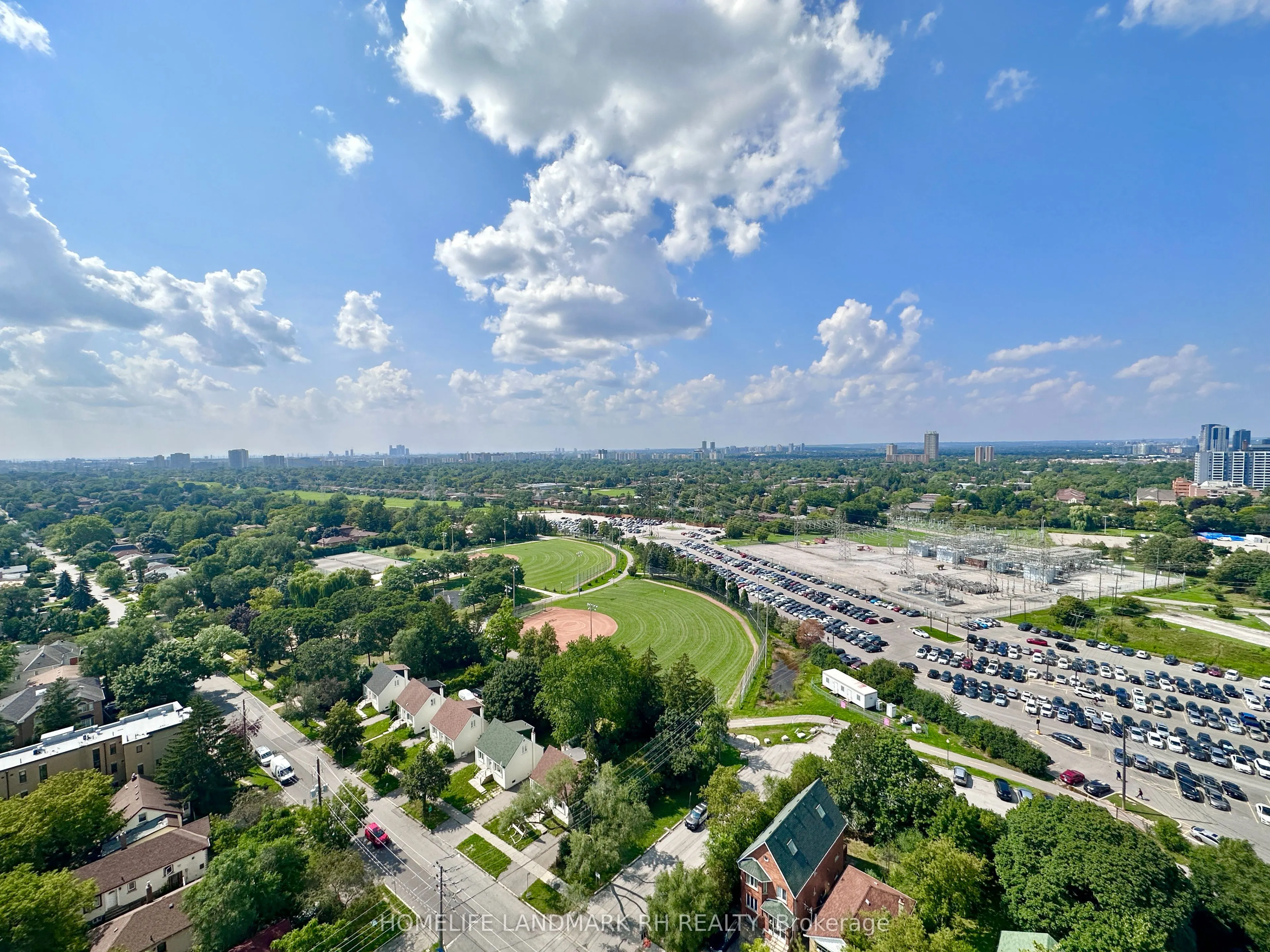 25 Greenview Avenue, #2018