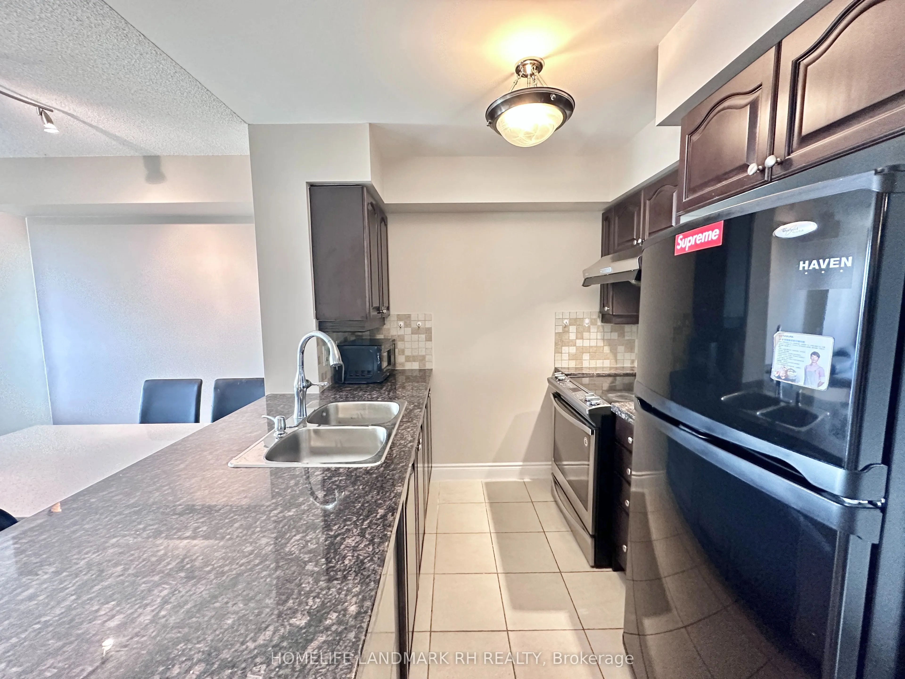 25 Greenview Avenue, #2018