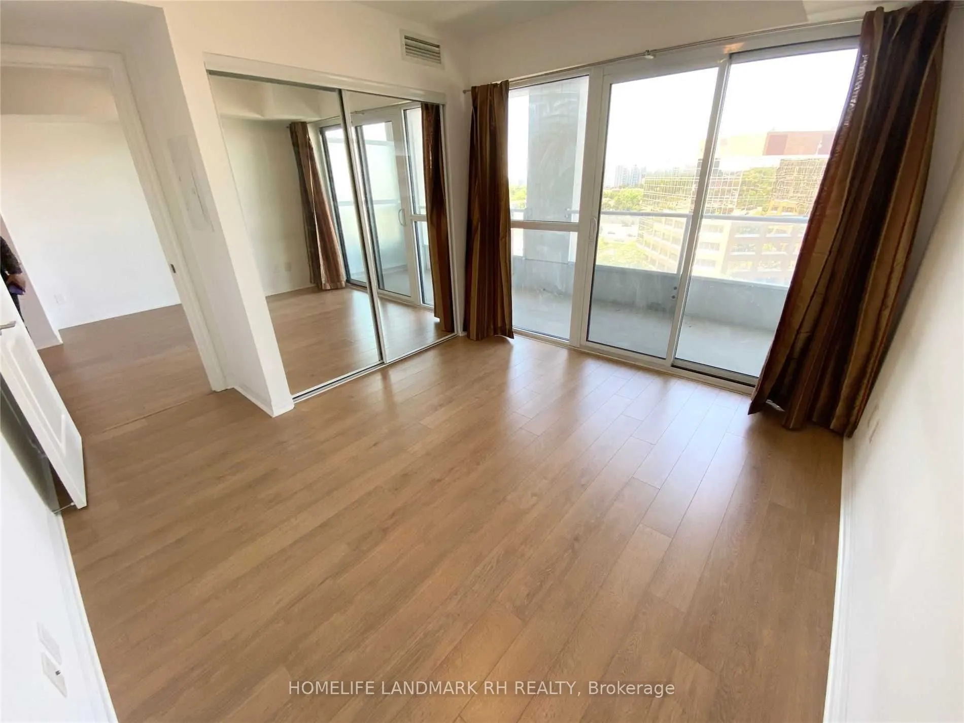 275 Yorkland Road, #912