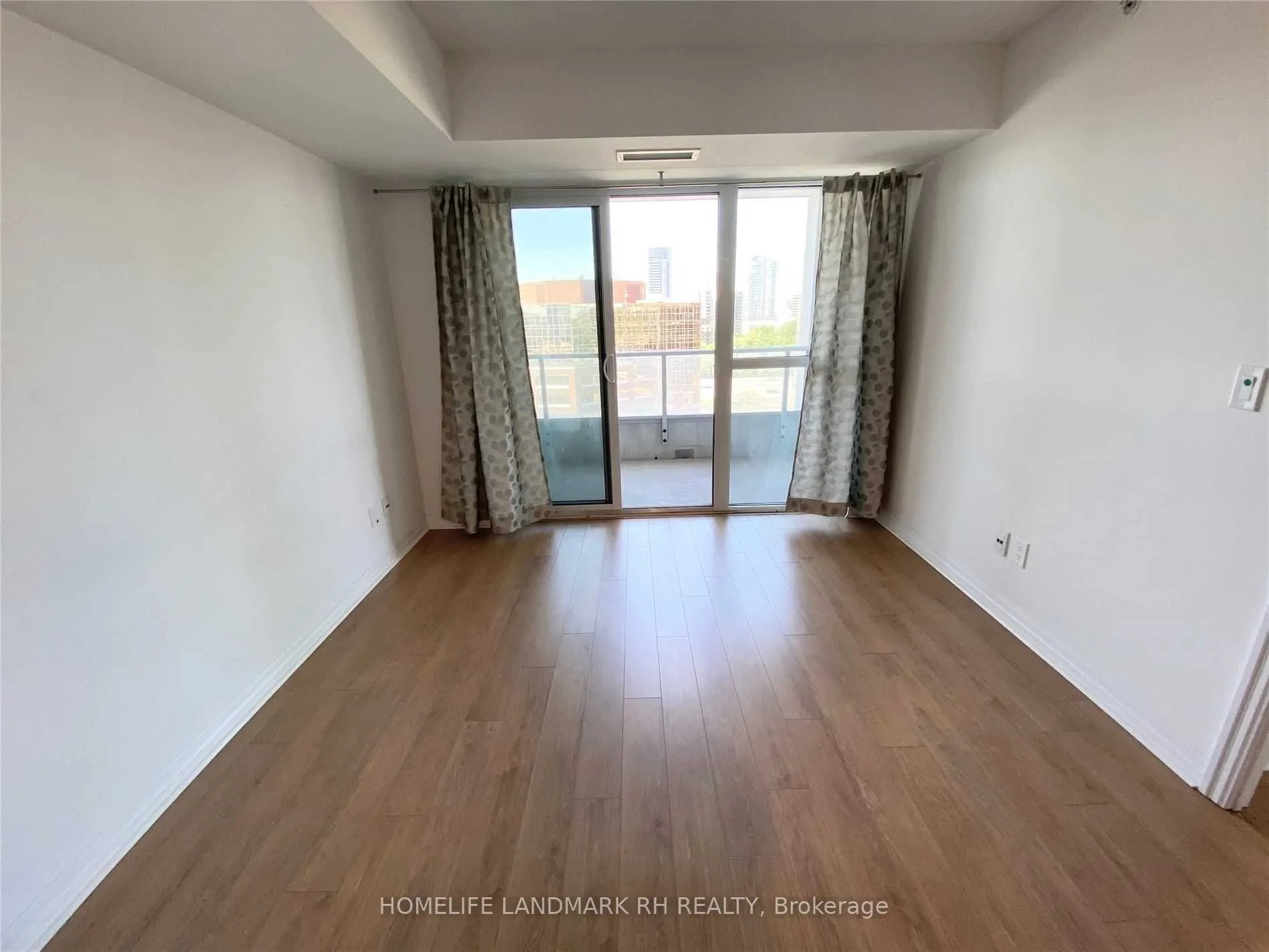 275 Yorkland Road, #912