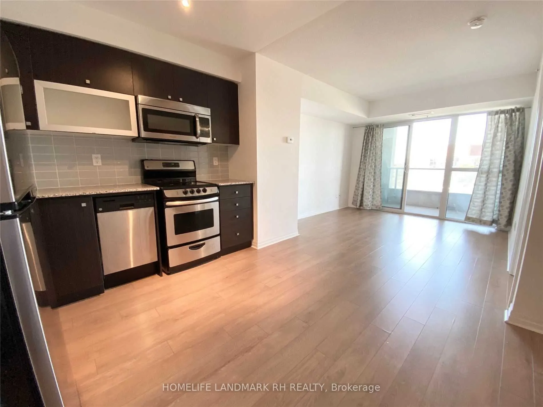 275 Yorkland Road, #912