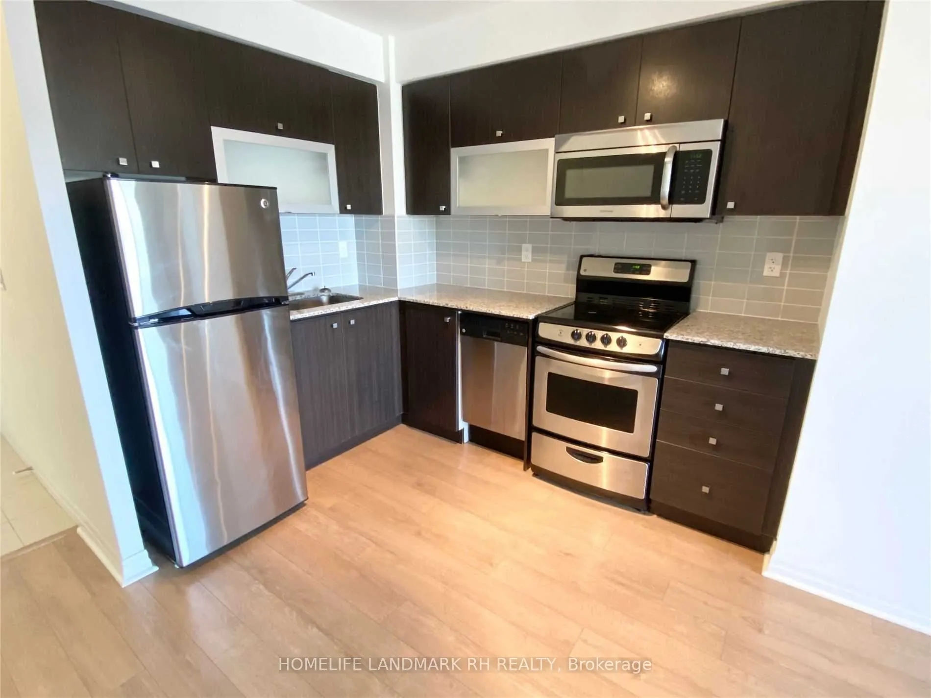 275 Yorkland Road, #912