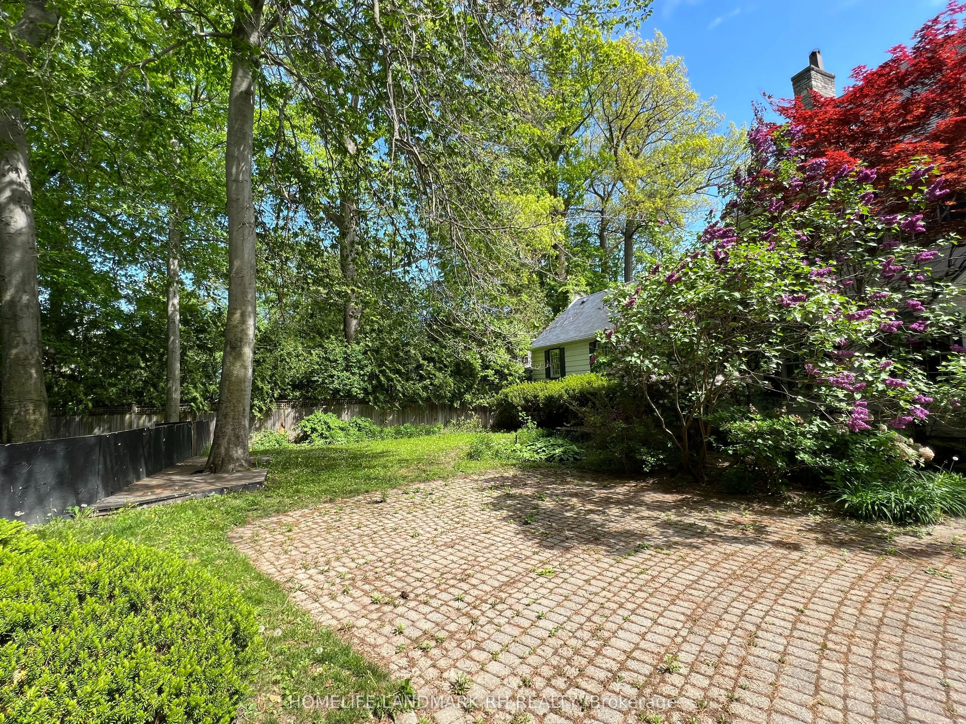 51 Bayview Wood