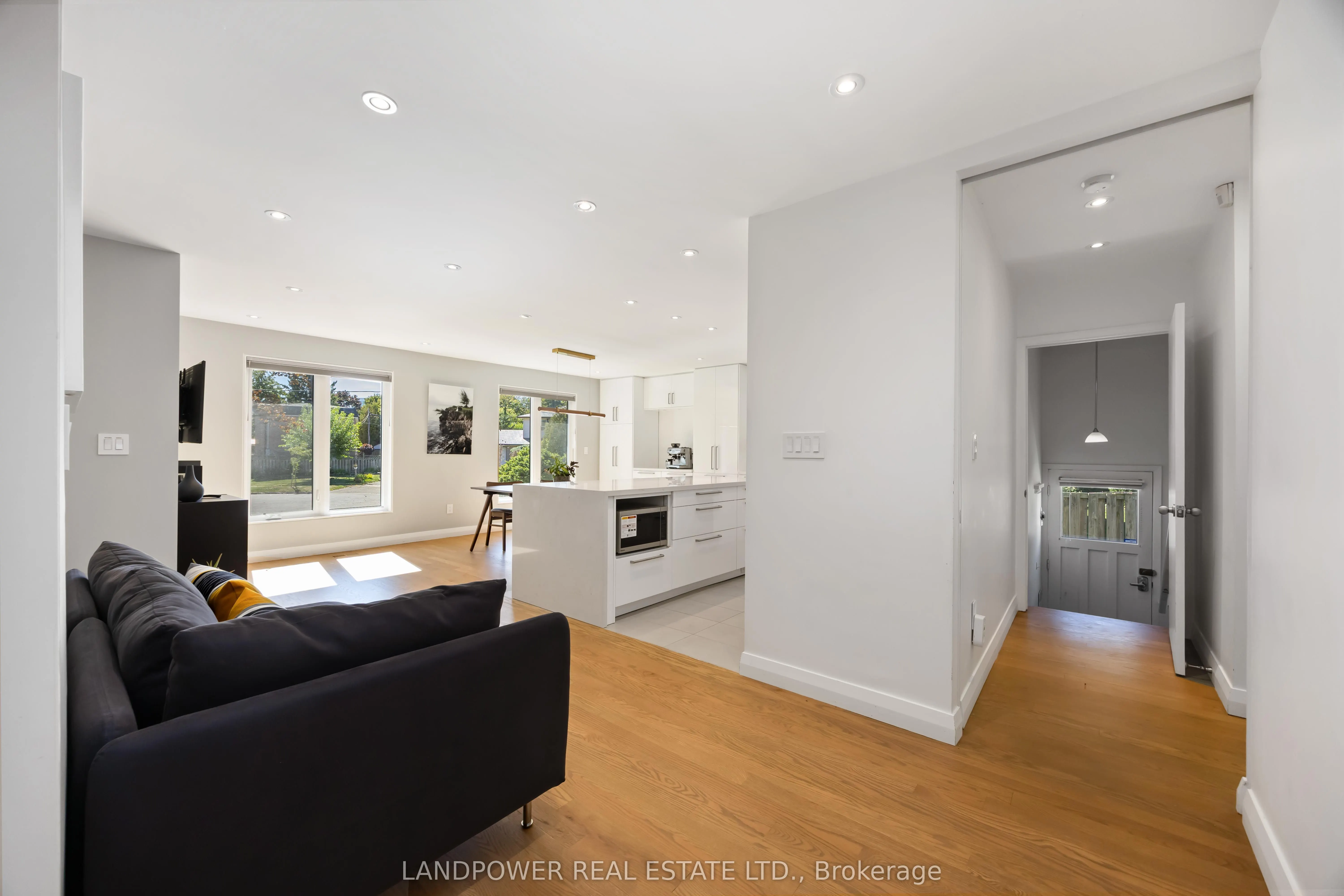 48 Marowyne Drive