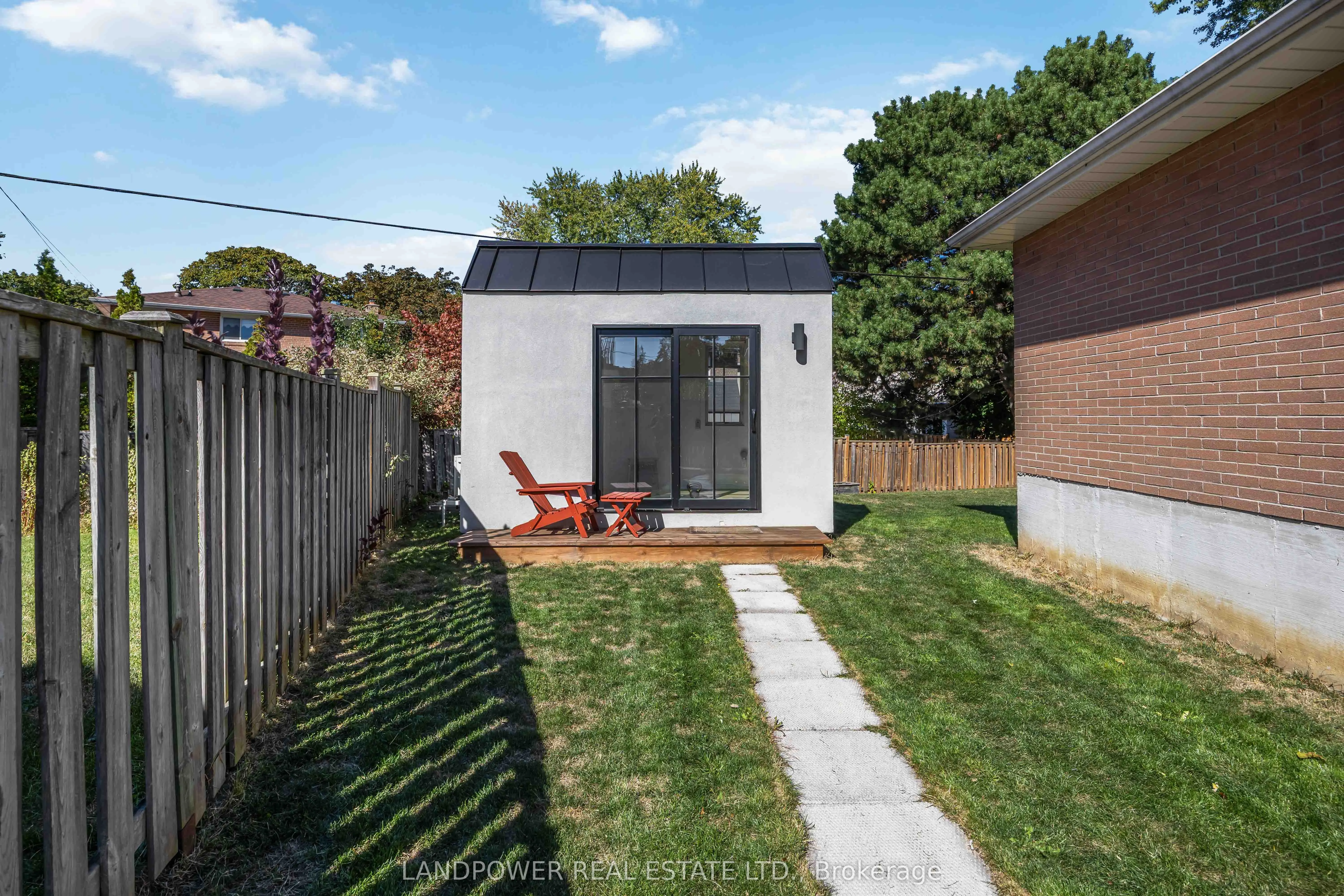 48 Marowyne Drive