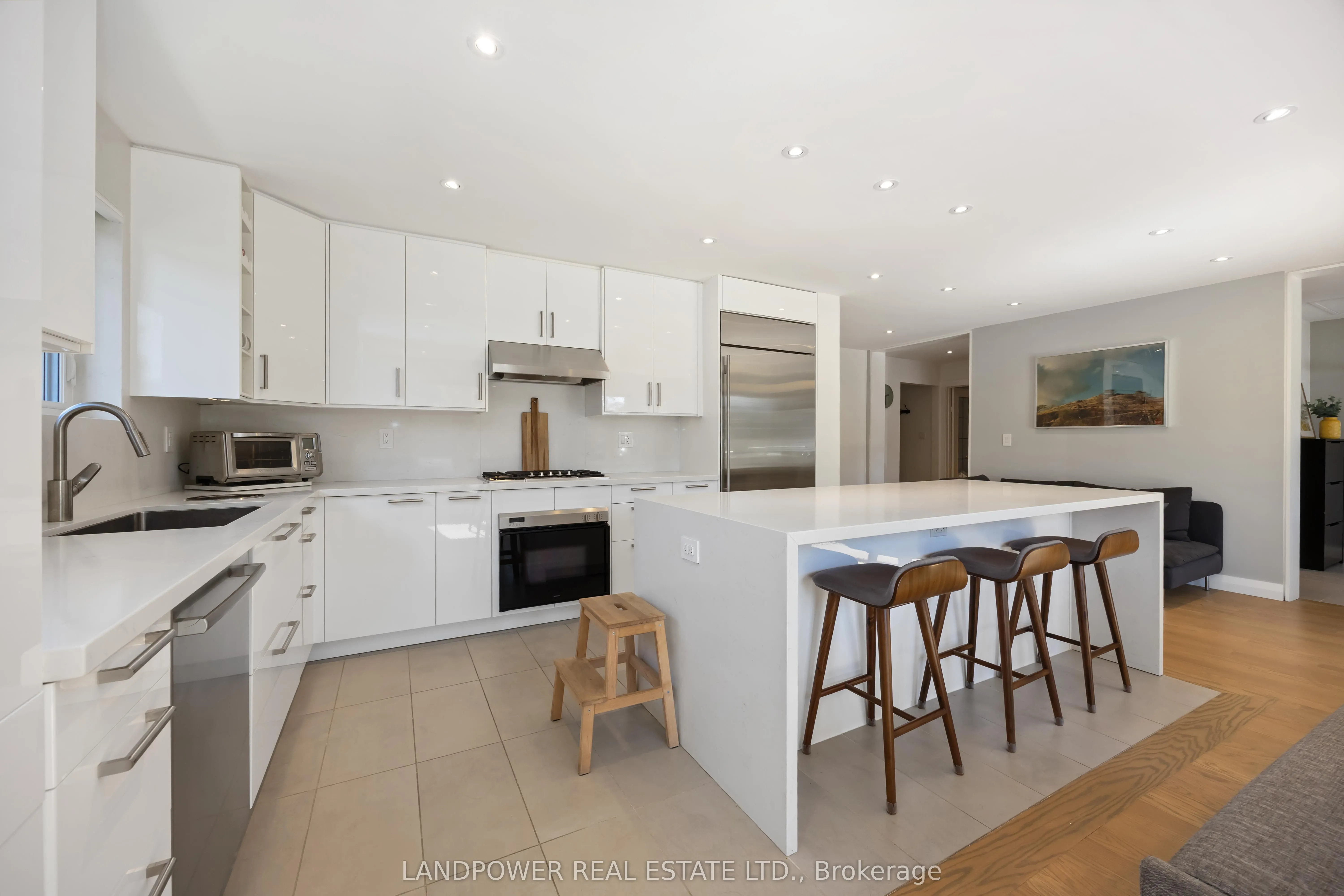 48 Marowyne Drive