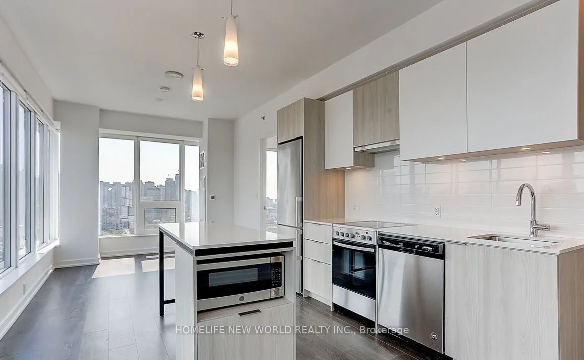203 College Street, #1408